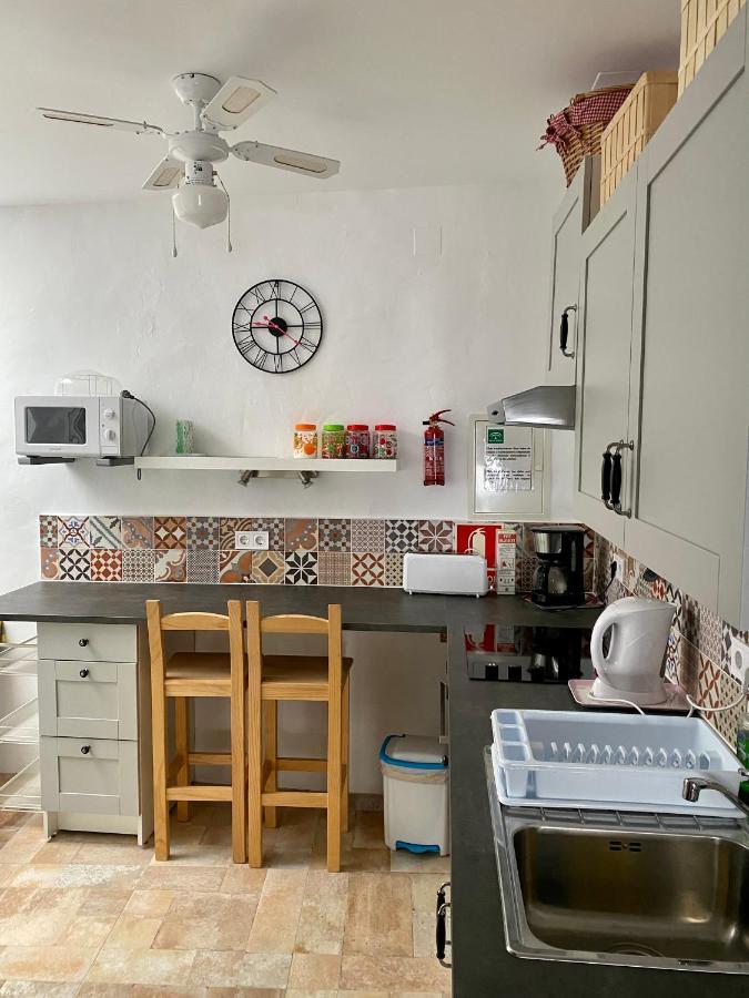 Cheerful One Bedroom Townhouse With Patio Árchez Exterior foto